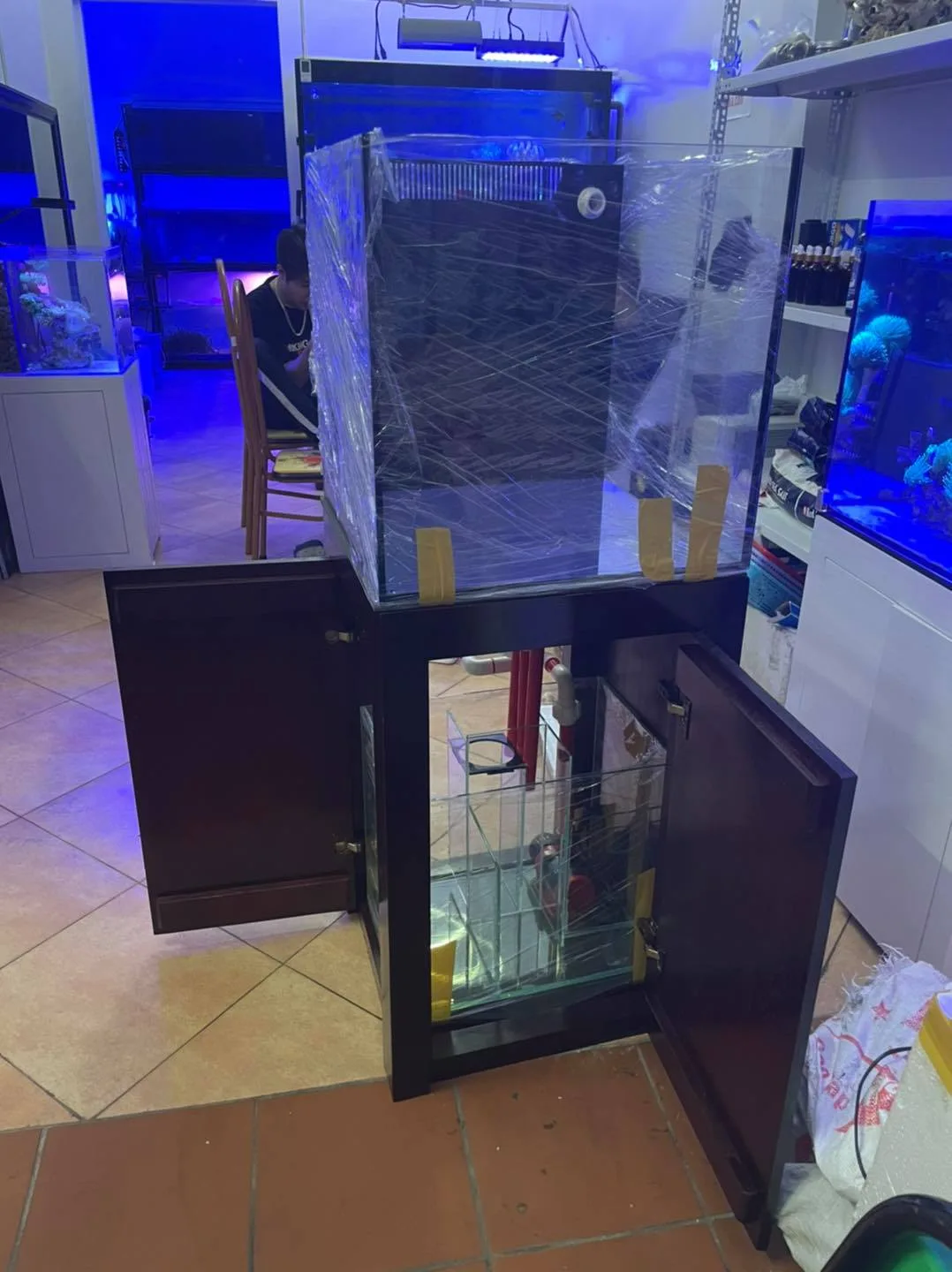 162084770_3654090518034844_7695477205553211385_n Trả bể Cubic 50 cá biển cho khách hàng ở Phương Mai - Hà Nội - hình 2