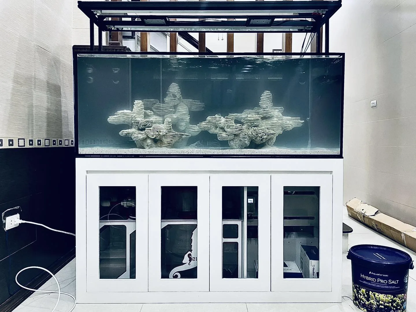 Bể cá biển 155x68X60 giằng sát mép siêu trong